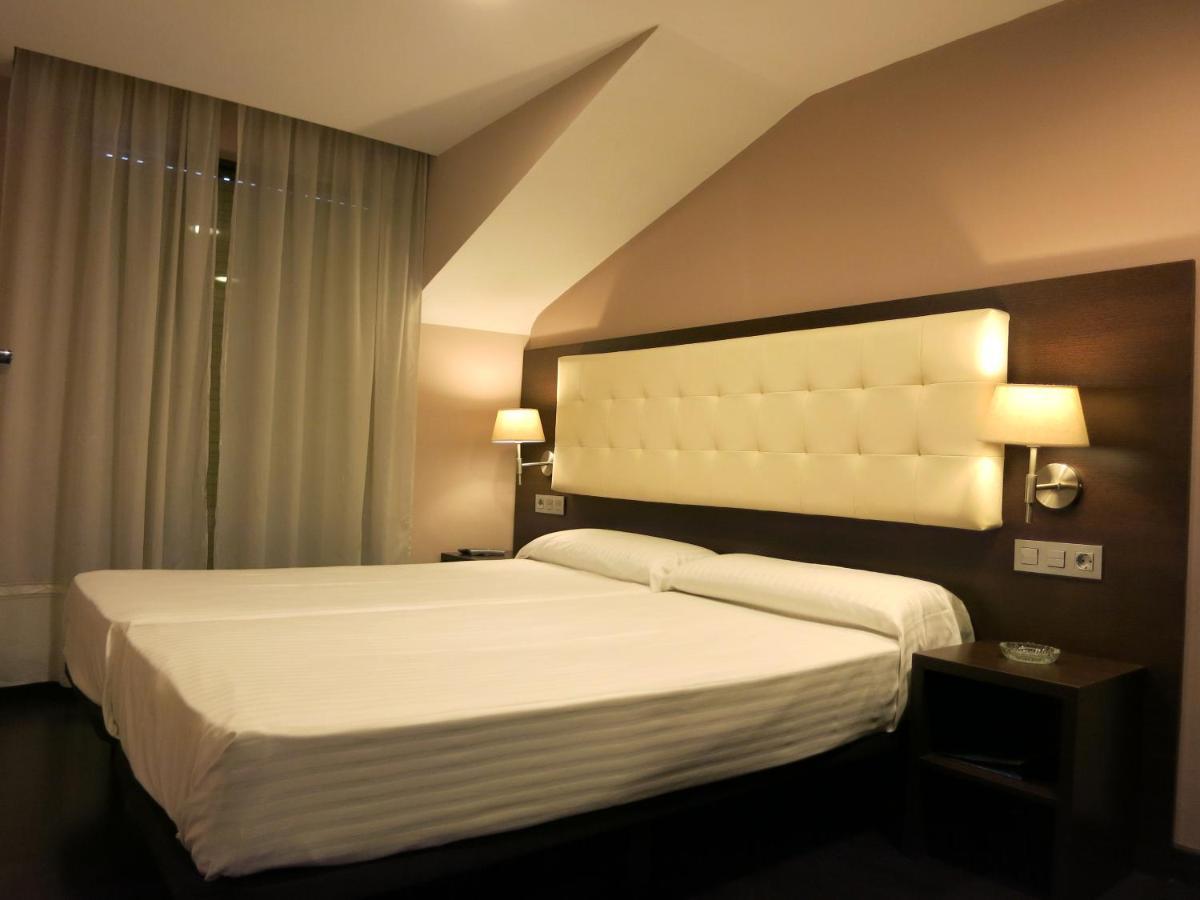 Apartamentos Boutique Catedral Valladolid Exteriör bild